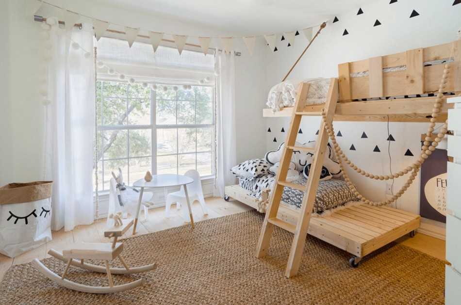 Dizajn sobe od 14 m² izrađen je u skandinavskom stilu, a djeca se ovdje ne samo opuštaju i igraju, već razvijaju kreativne vještine